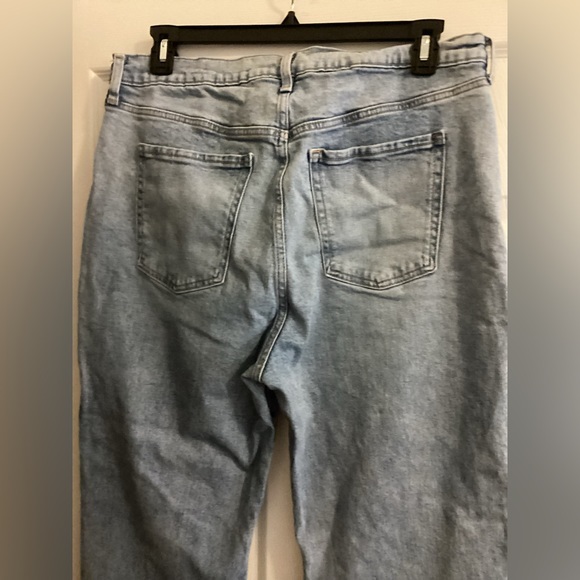 Old Navy, women’s jeans, size 16 - Picture 5 of 6